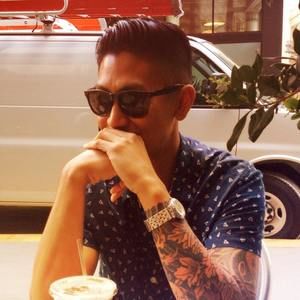 Meet your Posher, Derrick